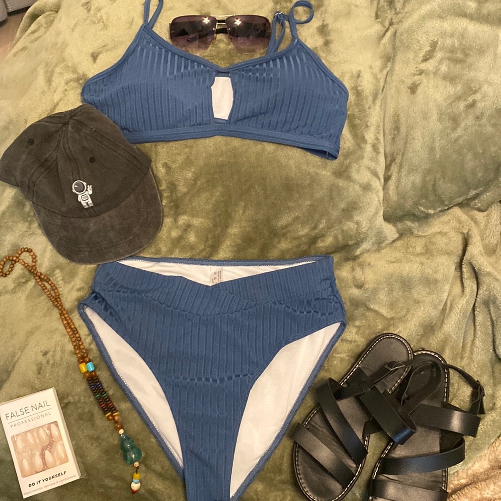 💙 Flattering Blue Bikini 💙